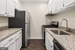 5835 Cove Landing Rd, Burke, VA 22015 - Photo 10