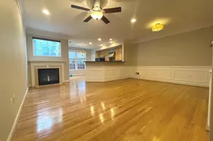 11451 Fogarty Ct, Fairfax, VA 22030 - Photo 6