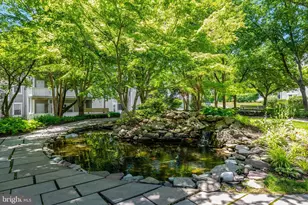 14301 Grape Holly Grove, Centreville, VA 20121 - Photo 24