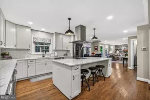 10424 Hampton Rd, Fairfax Station, VA 22039 - Photo 14