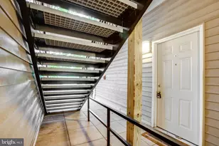 5121 Travis Edward Way, Centreville, VA 20120 - Photo 28