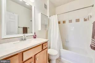 5121 Travis Edward Way, Centreville, VA 20120 - Photo 4