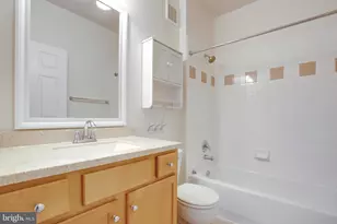 5121 Travis Edward Way, Centreville, VA 20120 - Photo 22
