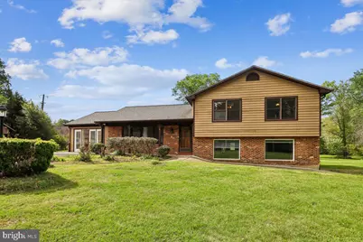 15125 Braddock Road #MAIN HOUSE, Centreville, VA 20120 - Photo 2