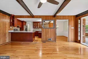 15125 Braddock Rd, Centreville, VA 20120 - Photo 12