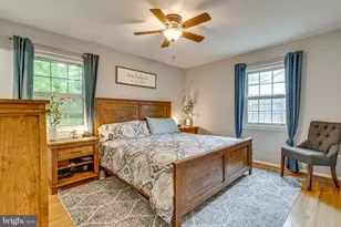 8307 Carrleigh Pkwy, Springfield, VA 22152 - Photo 14