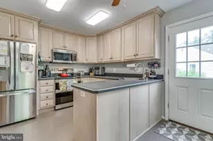 8307 Carrleigh Pkwy, Springfield, VA 22152 - Photo 8