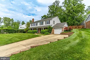 8307 Carrleigh Pkwy, Springfield, VA 22152 - Photo 36
