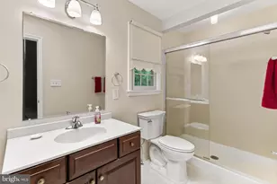 9507 Arnon Chapel Rd, Great Falls, VA 22066 - Photo 32