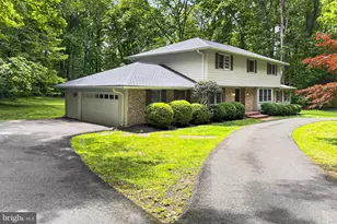 9507 Arnon Chapel Rd, Great Falls, VA 22066 - Photo 4