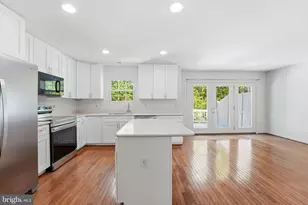 2709 Baronhurst Dr, Vienna, VA 22181 - Photo 4