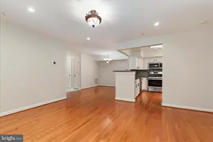 12241 Fairfield House Dr, Fairfax, VA 22033 - Photo 10