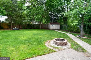 13703 Lynncroft Dr, Chantilly, VA 20151 - Photo 36