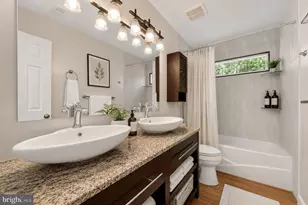 13564 Cobra Dr, Herndon, VA 20171 - Photo 24