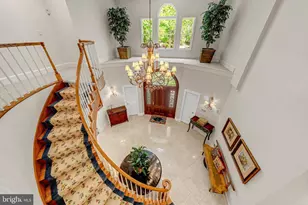 2402 Oakmont Ct, Oakton, VA 22124 - Photo 34