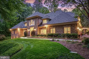 2402 Oakmont Ct, Oakton, VA 22124 - Photo 76