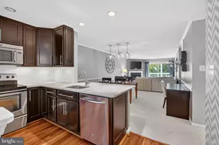 2974 Yarling Ct, Falls Church, VA 22042 - Photo 2