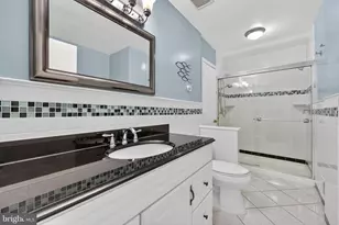 8139 Carrleigh Pkwy, Springfield, VA 22152 - Photo 18