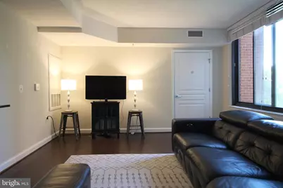 2451 Midtown Avenue #305, Alexandria, VA 22303 - Photo 14