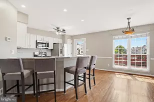 6891 Signature Cir, Alexandria, VA 22310 - Photo 8