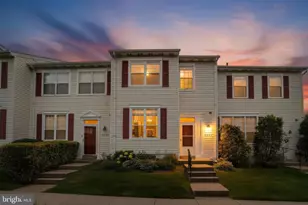 6891 Signature Cir, Alexandria, VA 22310 - Photo 2