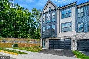 9418 Dandelion Dr, Lorton, VA 22079 - Photo 2