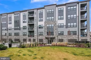 12875 Mosaic Pk Wy, Herndon, VA 20171 - Photo 1