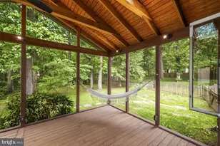 12484 Wendell Holmes Rd, Herndon, VA 20171 - Photo 14