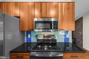 12484 Wendell Holmes Rd, Herndon, VA 20171 - Photo 16