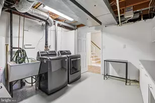 7000 Alicent Pl, McLean, VA 22101 - Photo 34