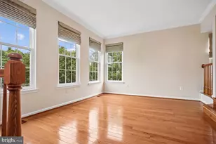 6618 Hunter Creek Ln, Alexandria, VA 22315 - Photo 2