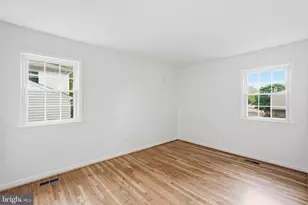 1827 Abbotsford Dr, Vienna, VA 22182 - Photo 24