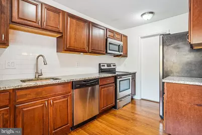 9082 Arlington Boulevard, Fairfax, VA 22031 - Photo 14