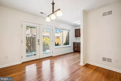 9082 Arlington Boulevard, Fairfax, VA 22031 - Photo 12