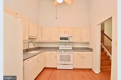 10048 Wood Sorrels Lane, Burke, VA 22015 - Photo 12
