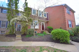 8243 Cedar Landing Ct, Alexandria, VA 22306 - Photo 2