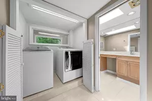 3525 Devon Dr, Falls Church, VA 22042 - Photo 26