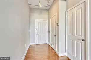4480 Market Commons Dr, Fairfax, VA 22033 - Photo 2