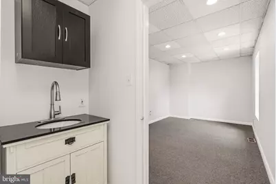8212 Old Courthouse Road #2, Vienna, VA 22182 - Photo 18