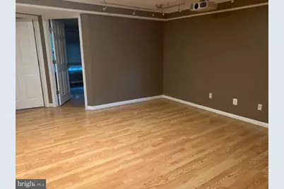 13689 Saint Johns Wood Place, Herndon, VA 20171 - Photo 10