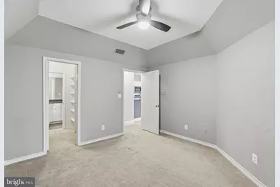 12155 Penderview Terrace #823, Fairfax, VA 22033 - Photo 16