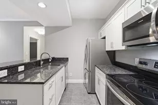 12155 Penderview Terrace, Fairfax, VA 22033 - Photo 4