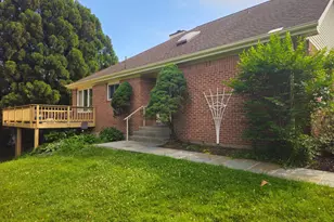 4507 Highland Green Ct, Alexandria, VA 22312 - Photo 2