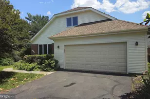 4507 Highland Green Ct, Alexandria, VA 22312 - Photo 1