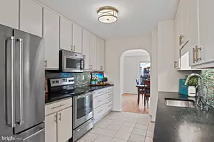 2029 Chadds Ford Dr, Reston, VA 20191 - Photo 8