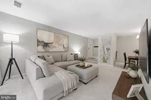 11252 Chestnut Grove Square, Reston, VA 20190 - Photo 2