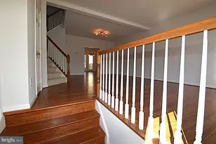 13510 Nickleback Ct, Herndon, VA 20171 - Photo 2