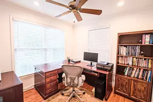 1807 Anderson Rd, Falls Church, VA 22043 - Photo 4
