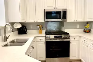 2700 Bellforest Ct, Vienna, VA 22180 - Photo 14