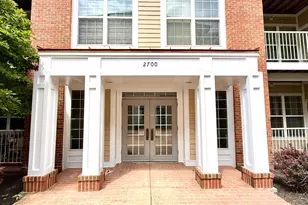 2700 Bellforest Ct, Vienna, VA 22180 - Photo 4